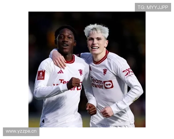 曼联近期表现波动,豪门光环褪去,问题显现对赛季走势形成制约 曼联近期表现波动,豪门光环褪去,问题显现对赛季走势形成制约