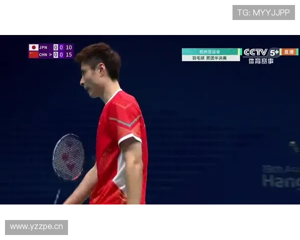 石宇奇训练完直接拎着爱马仕去吃路边摊？