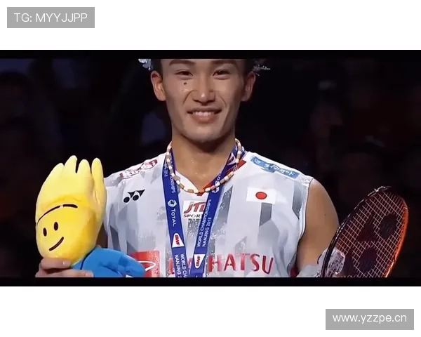 桃田贤斗训练完直接睡球场，这人是把命焊在羽毛球上了？